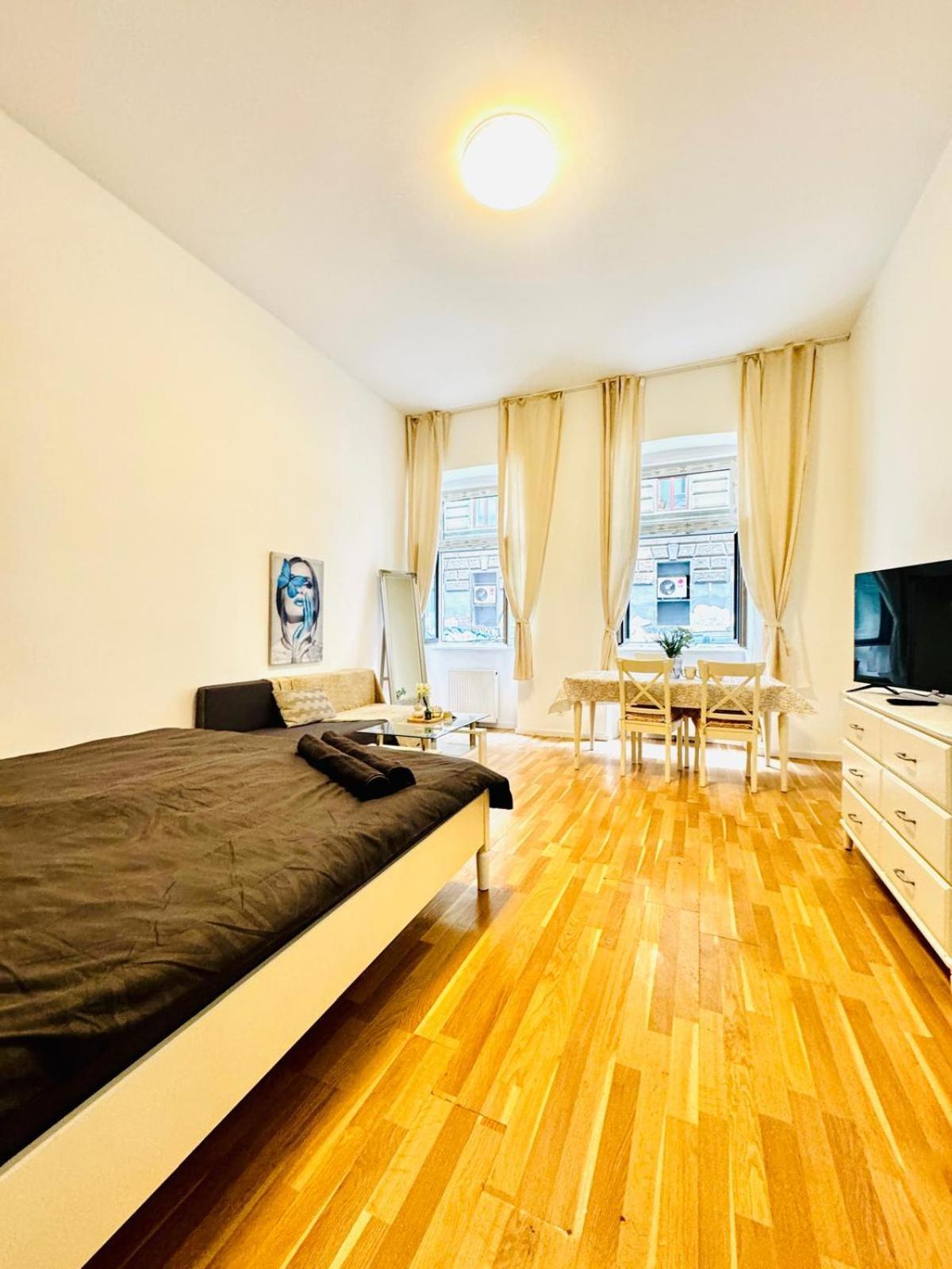 Comfortable Apt, 15minutes To Rathausplatz * Vienna